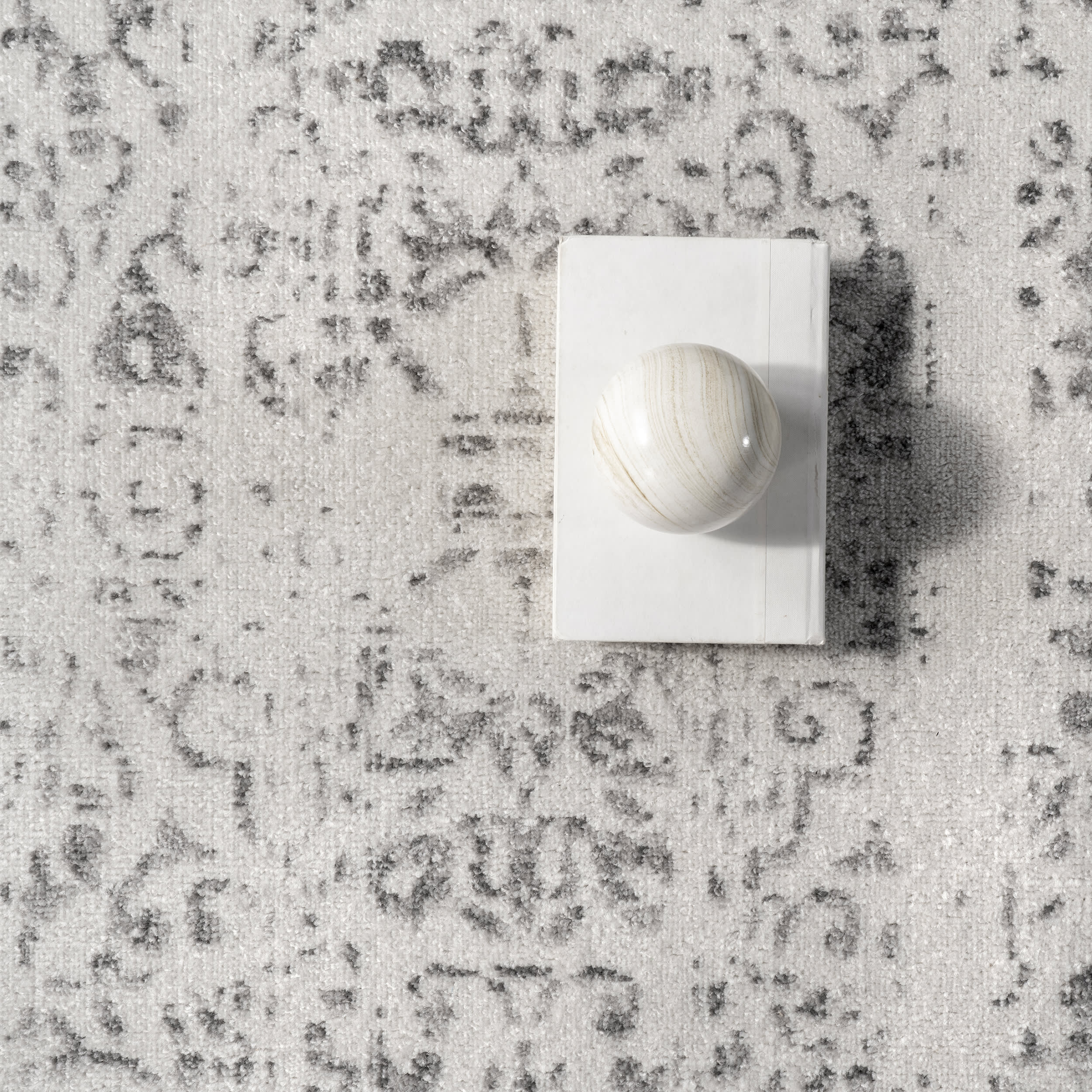 Ring Around The Rosette Rug | Grey - Image 2