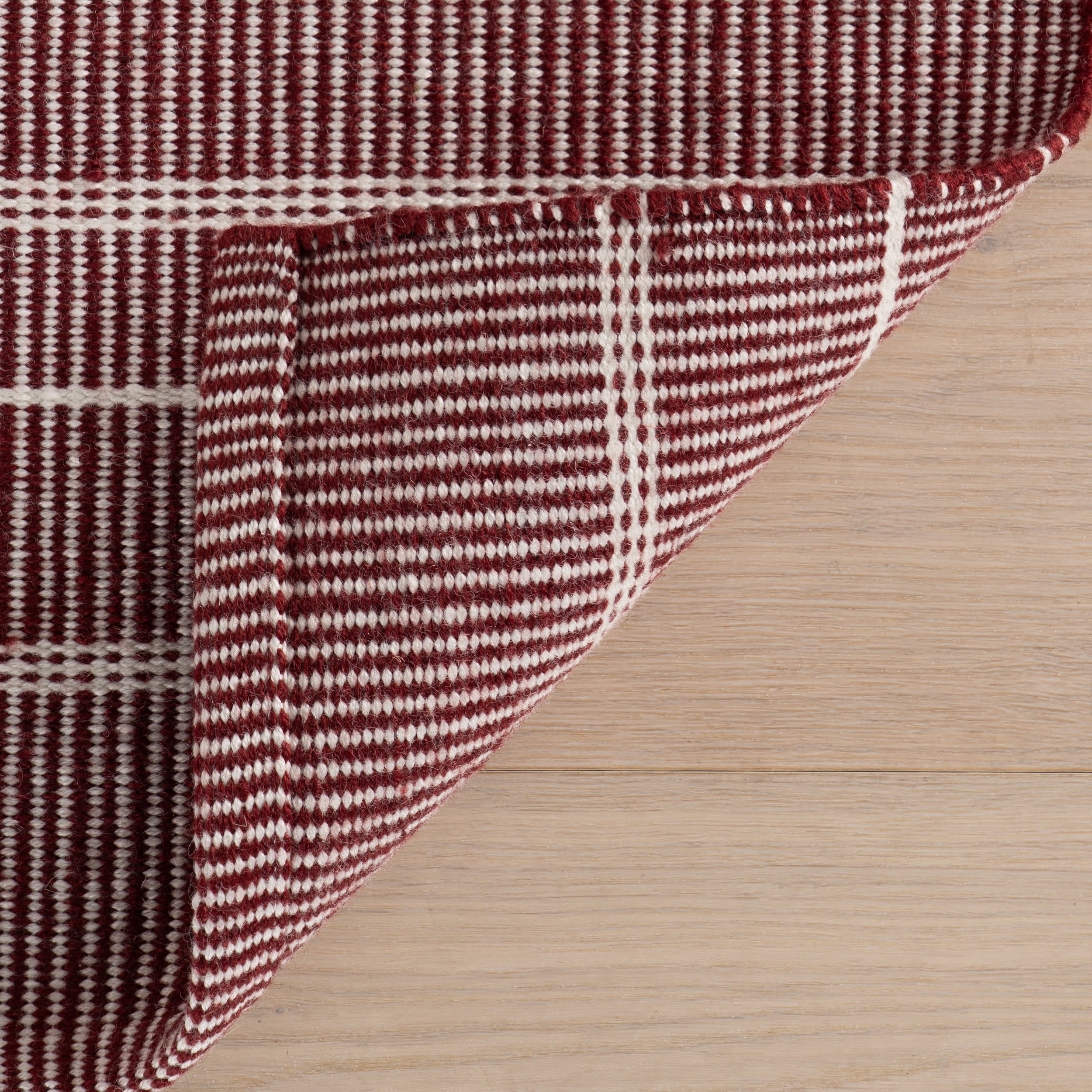 Samson Handwoven Indoor/Outdoor Rug by Bunny Williams | Red - Image 7