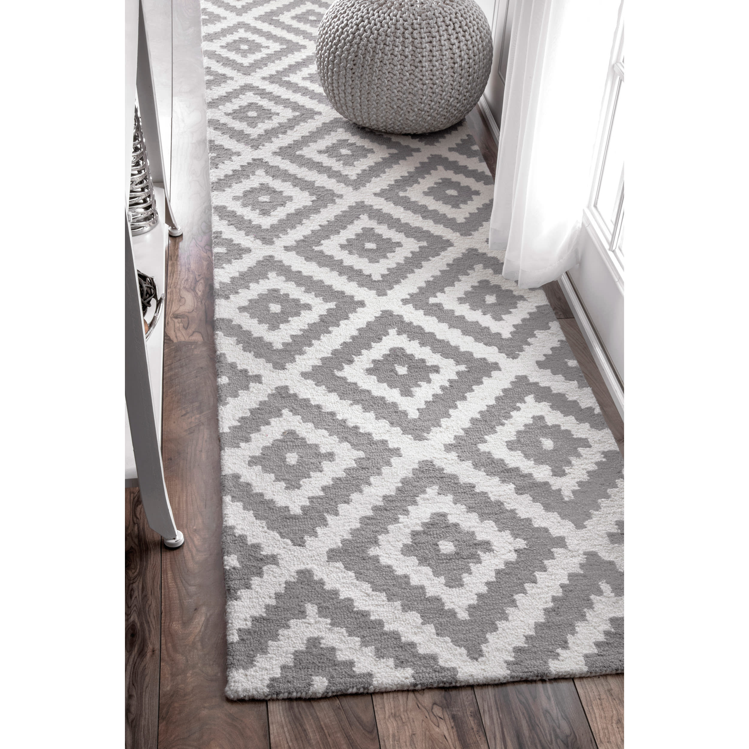 Scandinavia Diamond Rug | Grey - Image 2