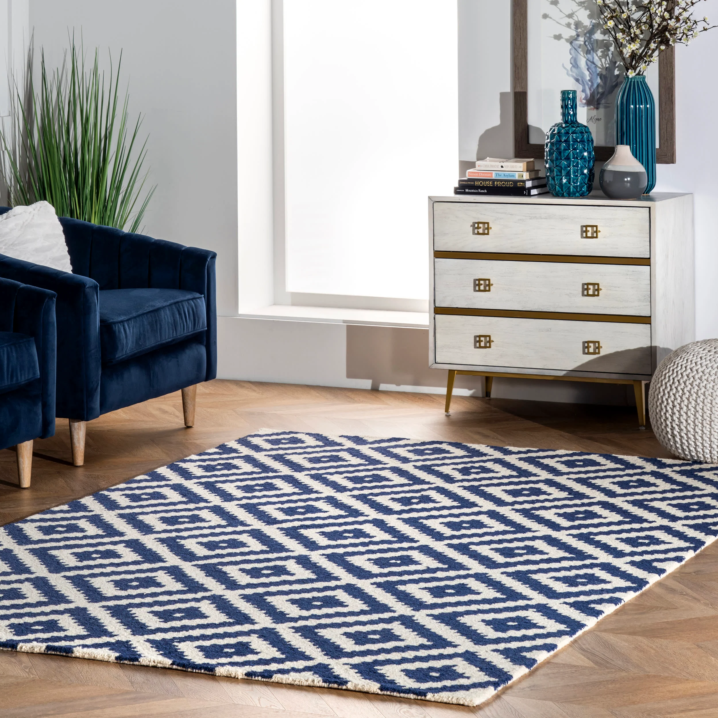 Scandinavia Diamond Rug | Navy - Image 2