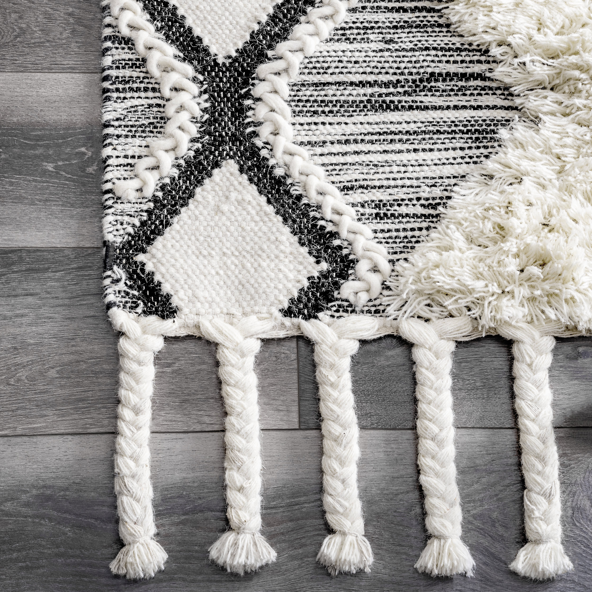 Shaggy Helix Diamonds Rug | Grey - Image 3