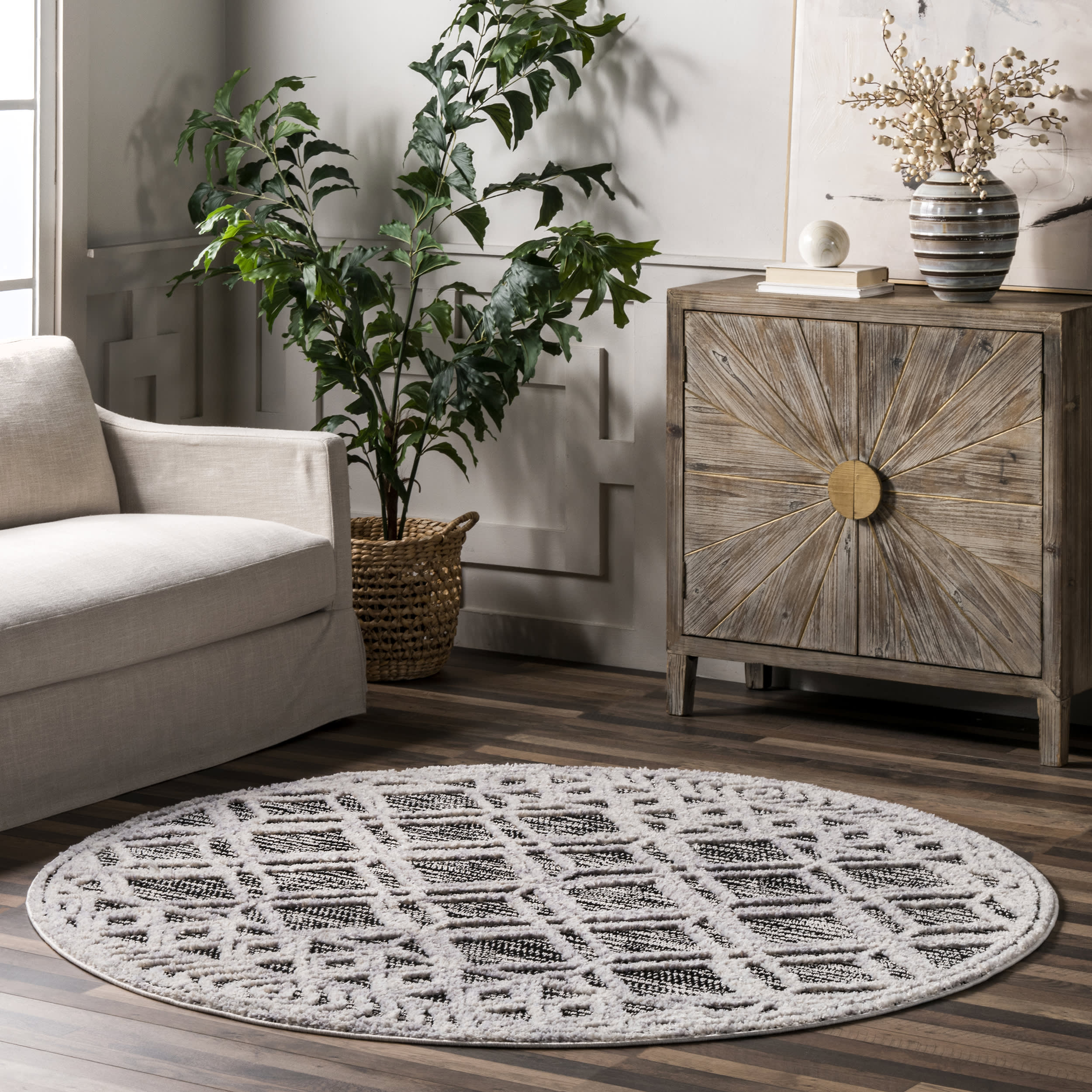 Shaggy Lattice Tassel Rug | Grey - Image 2