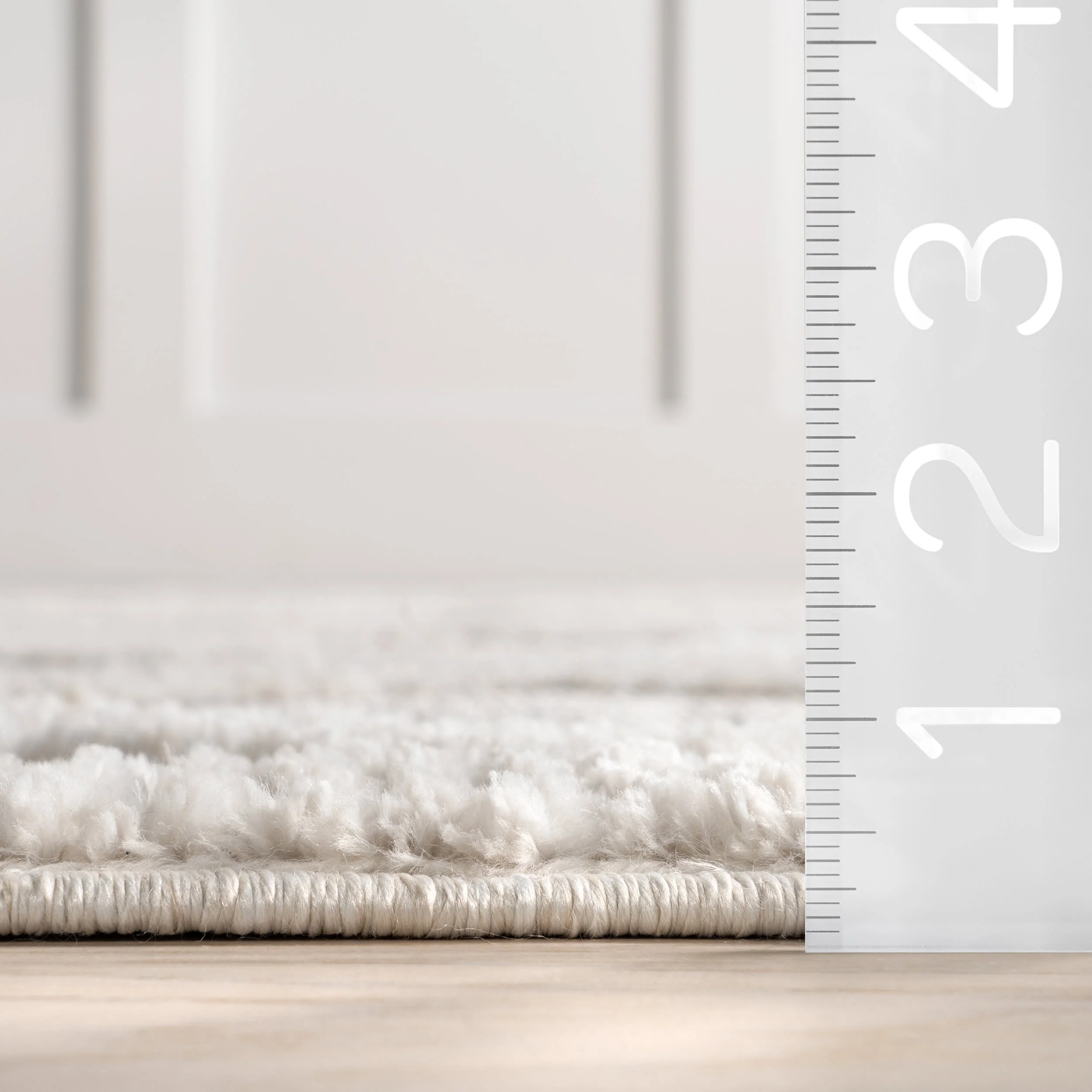 Shaggy Lattice Tassel Rug | Light Grey - Image 6