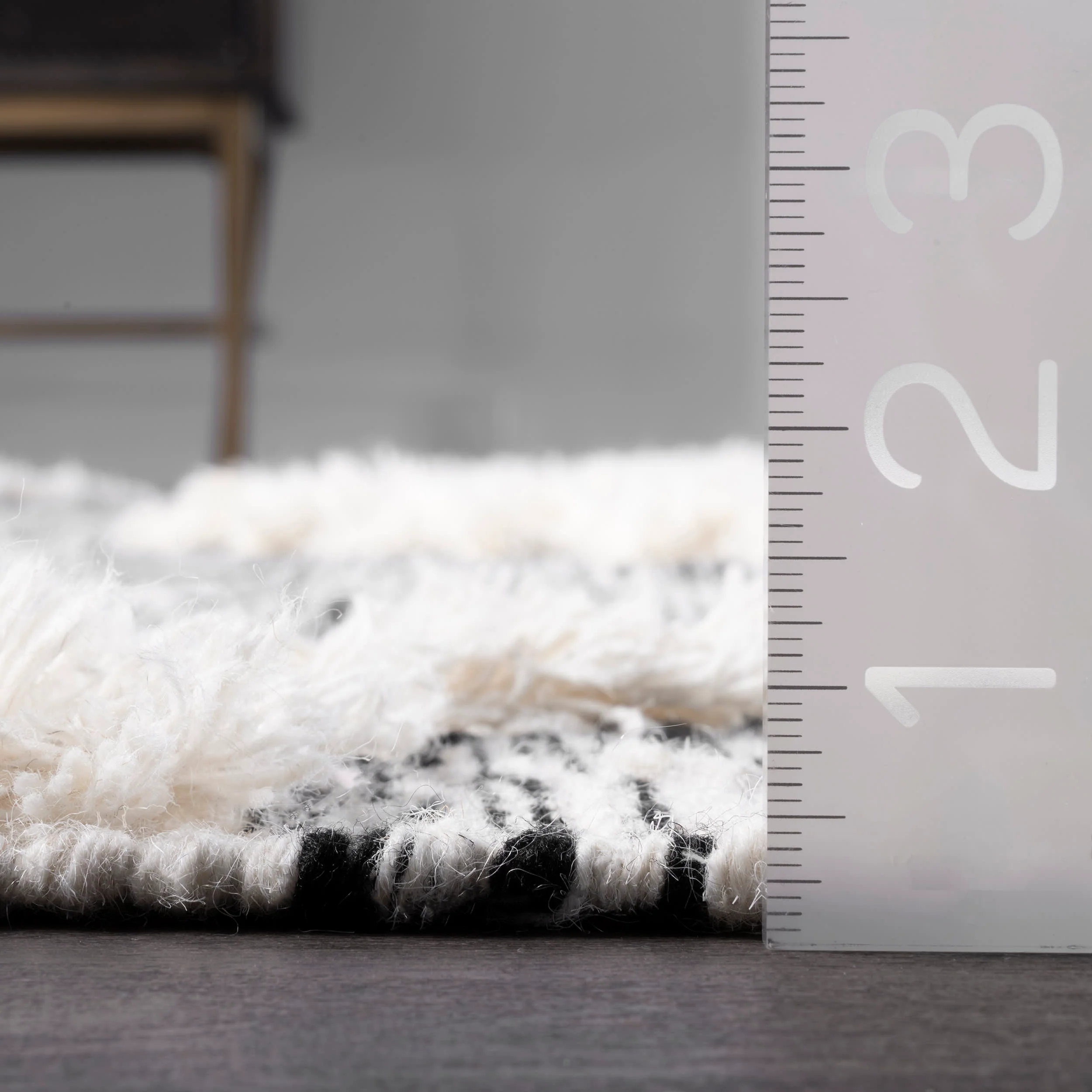 Shaggy Moroccan Lattice Fringe Rug | Black - Image 5