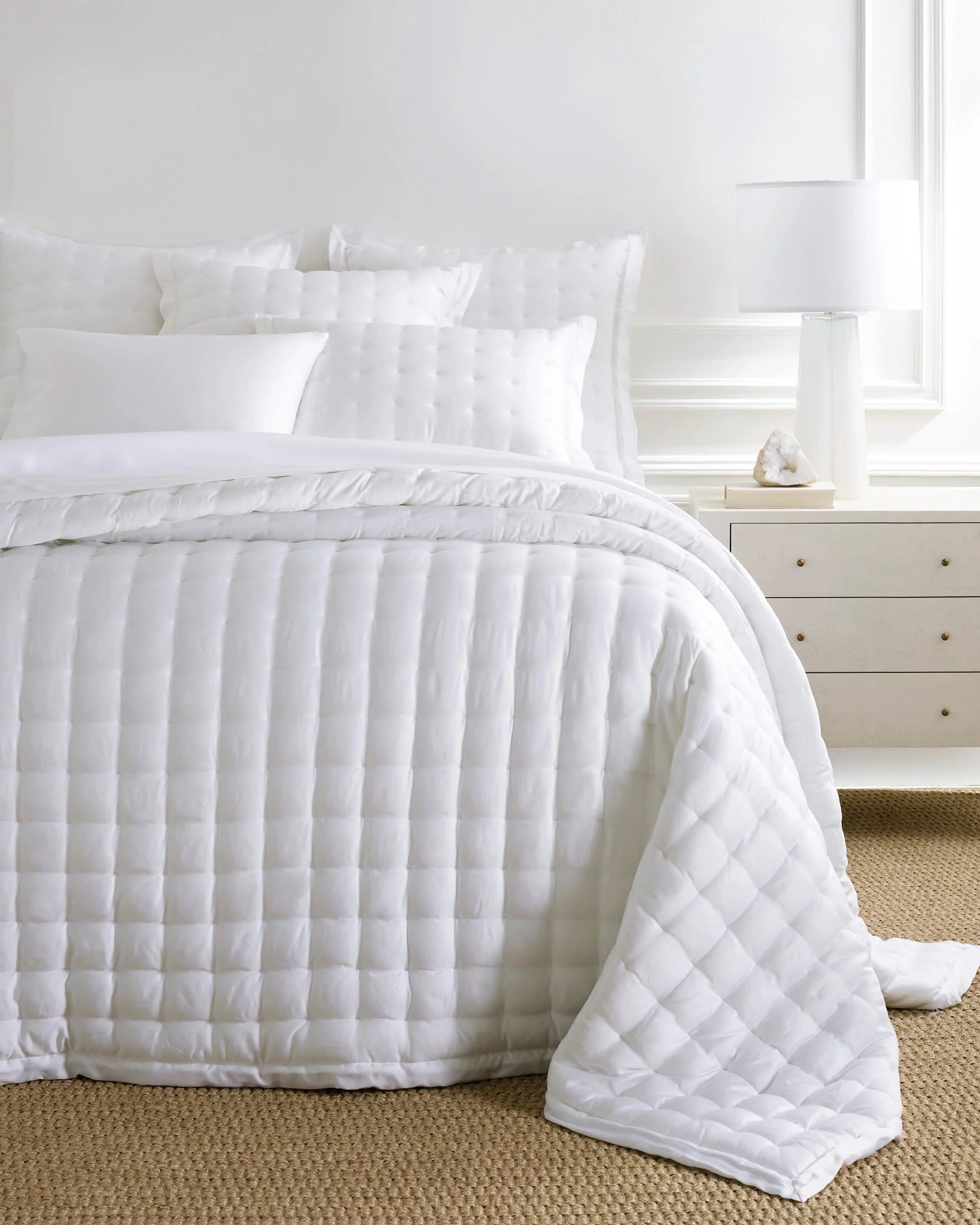 Silken Solid Puff | White