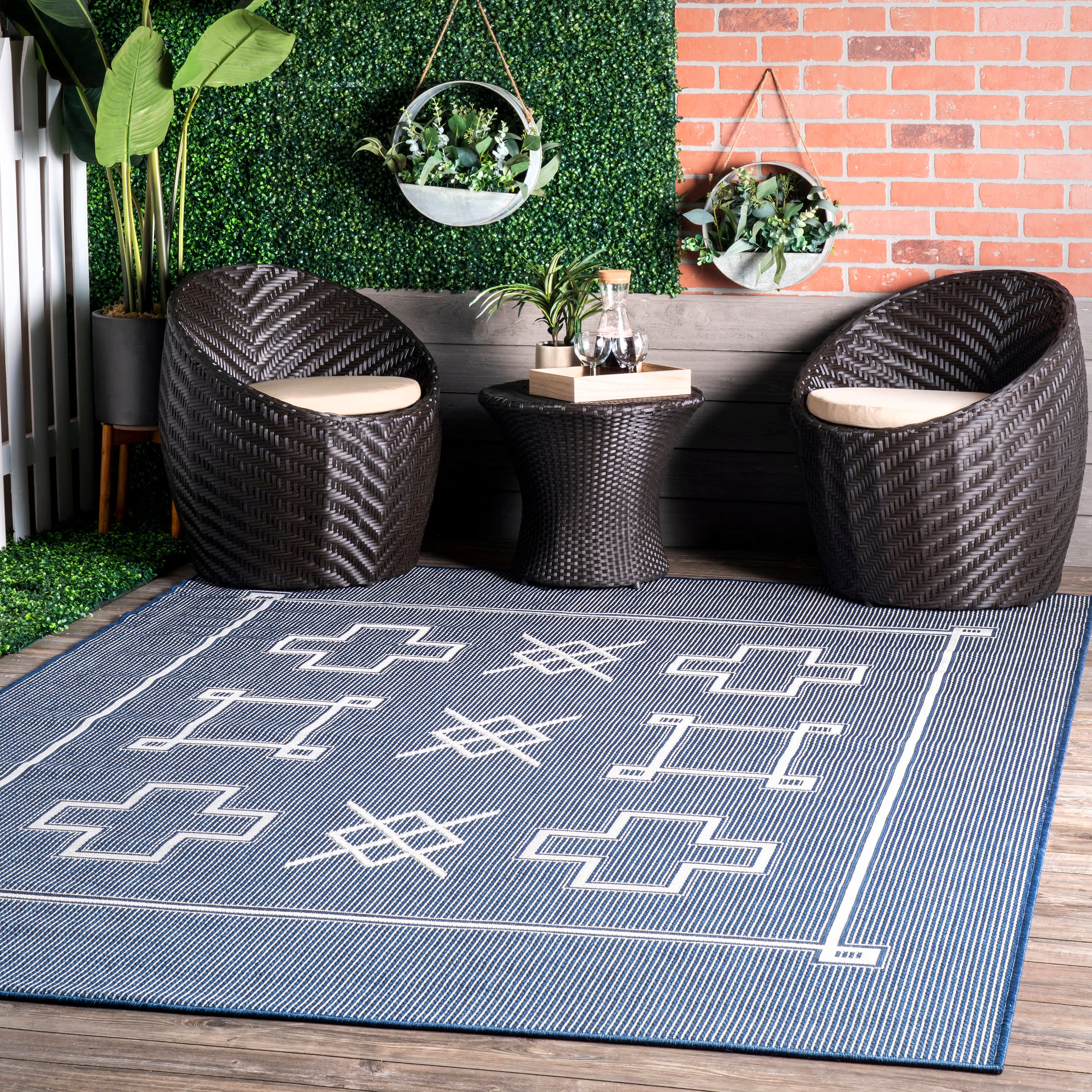 Simple Heraldry Indoor/Outdoor Flatweave Rug | Navy - Image 2