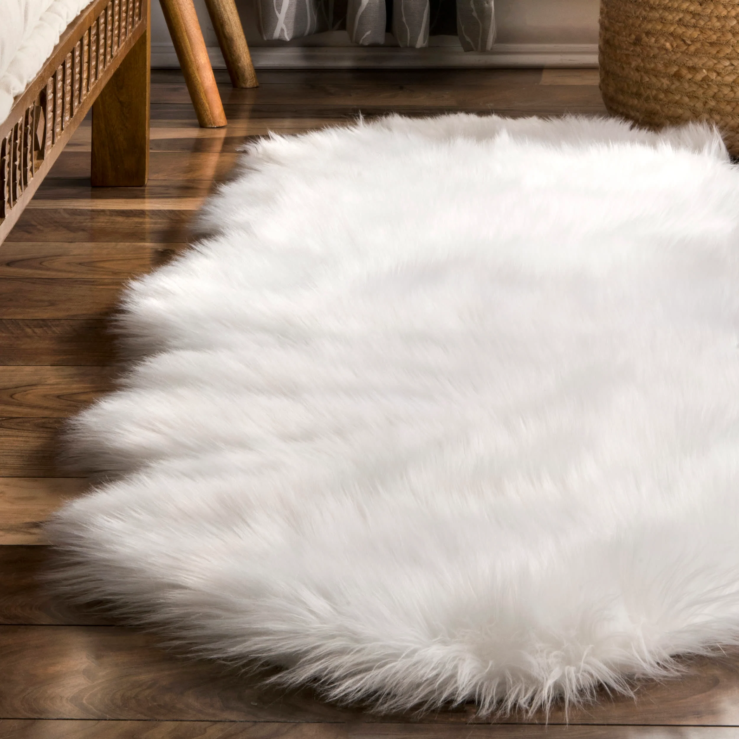 Soft Solid Faux Sheepskin Rug | Ivory - Image 4