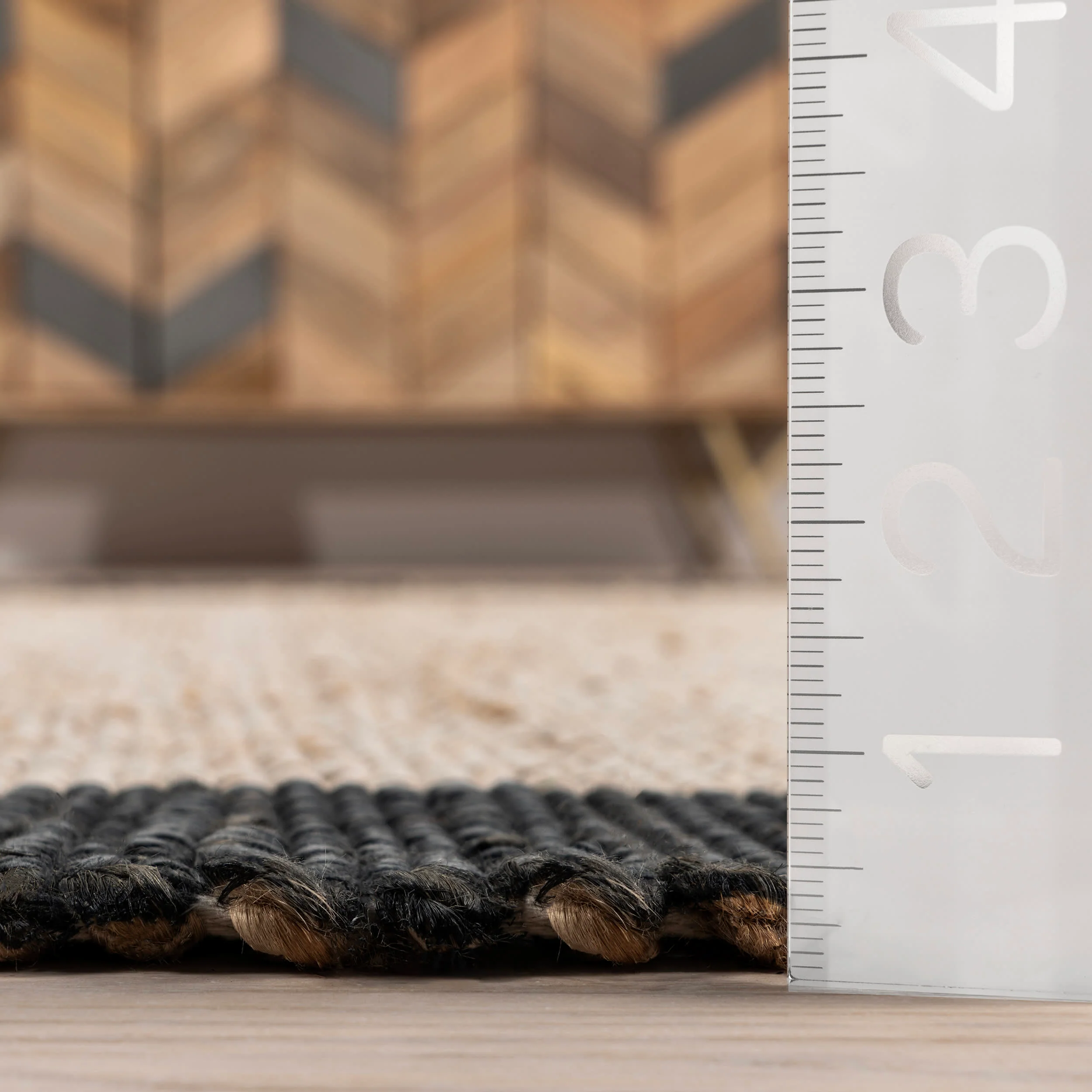 Suellen Bordered Handwoven Jute-Blend Rug | Grey - Image 5