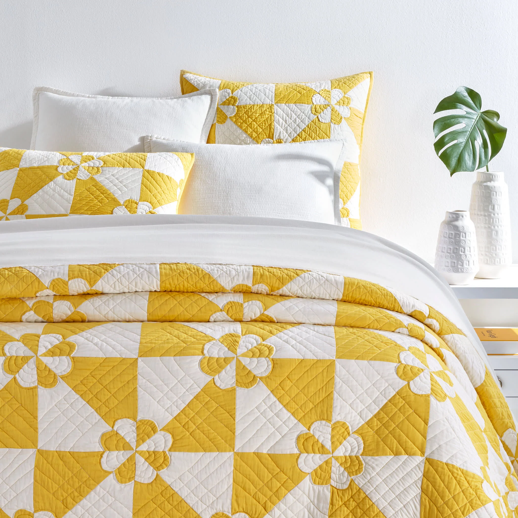 Sunny Side Quilt | Yellow
