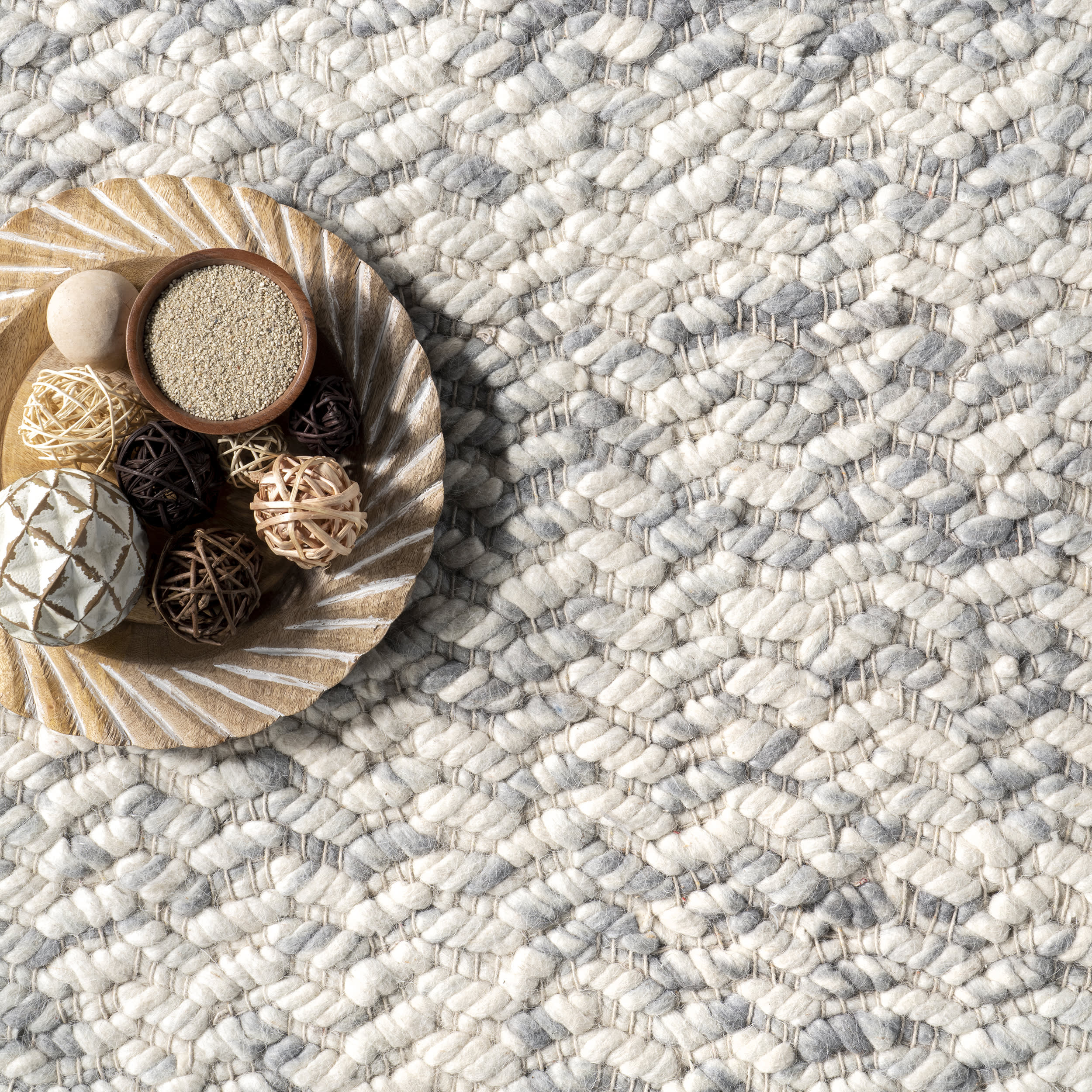Sutton Solid Chevron Rug | Blue - Image 7