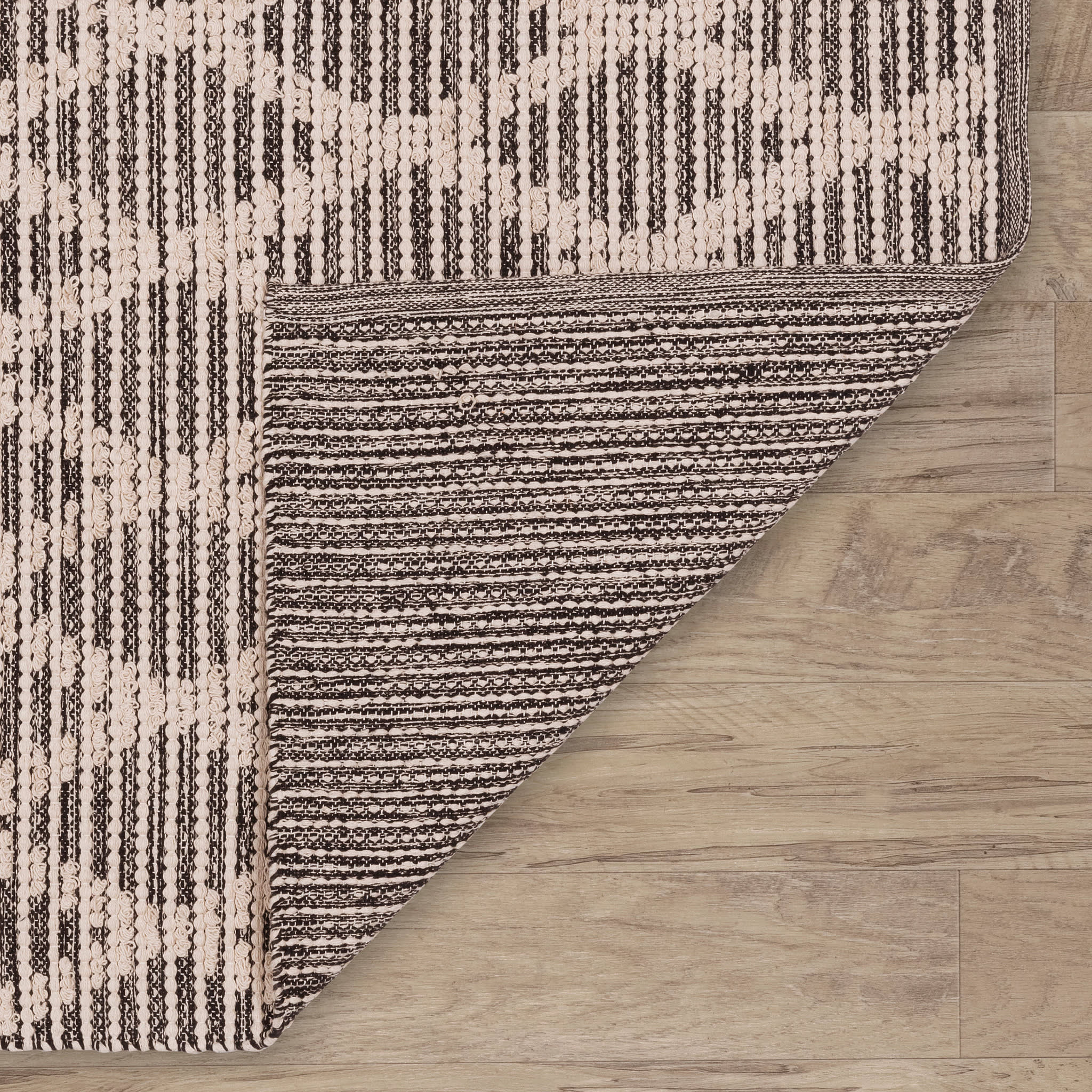 Textured Diamond Handwoven Cotton Rug | Black/Ivory - Image 6