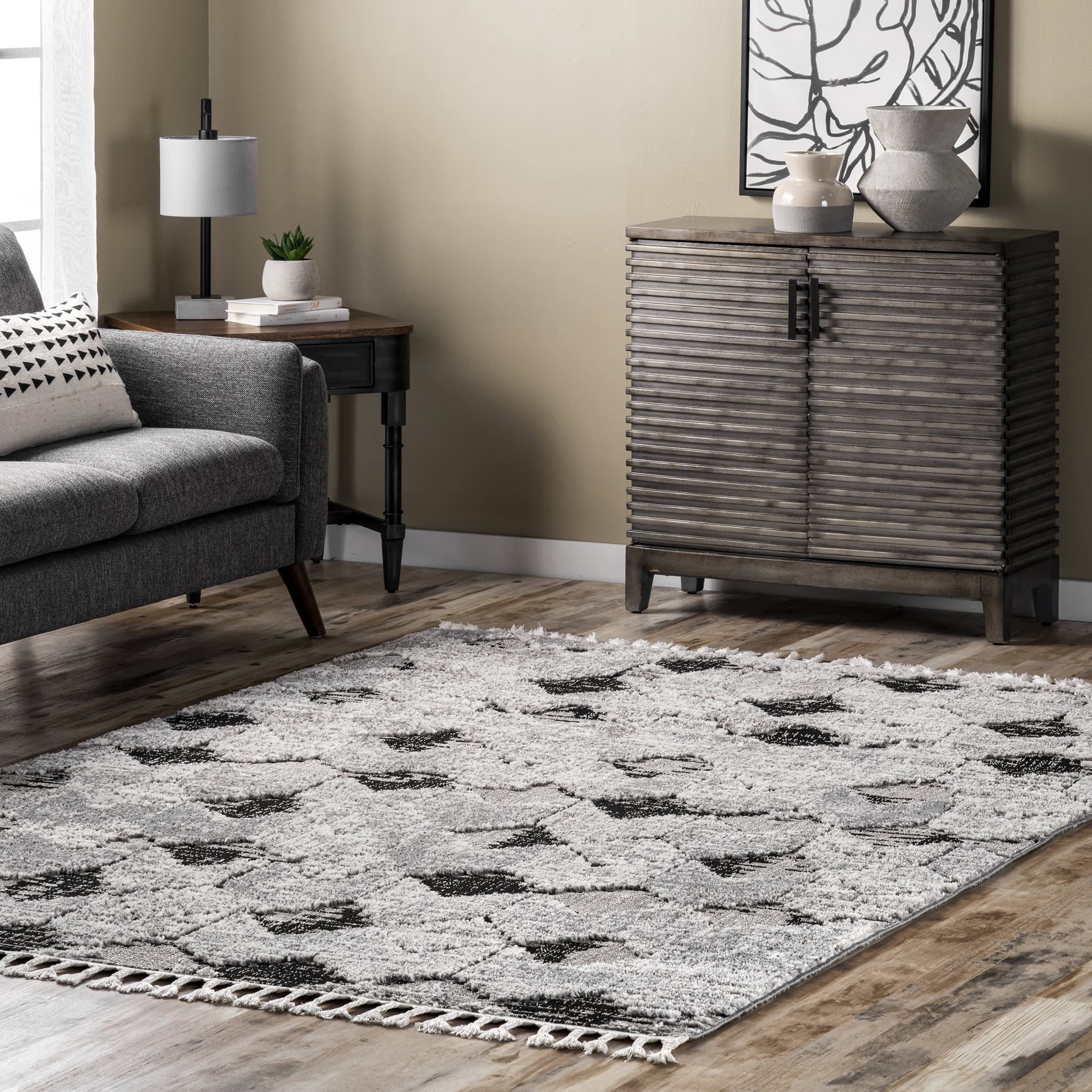 Textured Herringbone Tasseled Rug | Black - Image 2