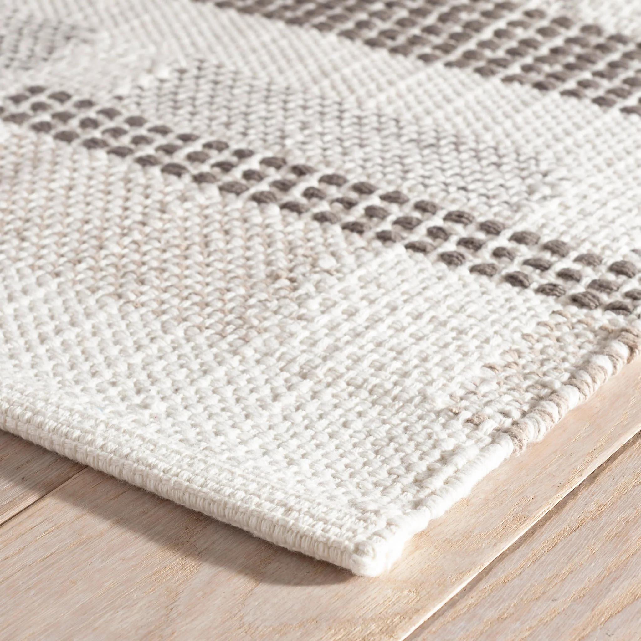 Tread Lightly Handwoven Cotton Rug | Grey - Image 4