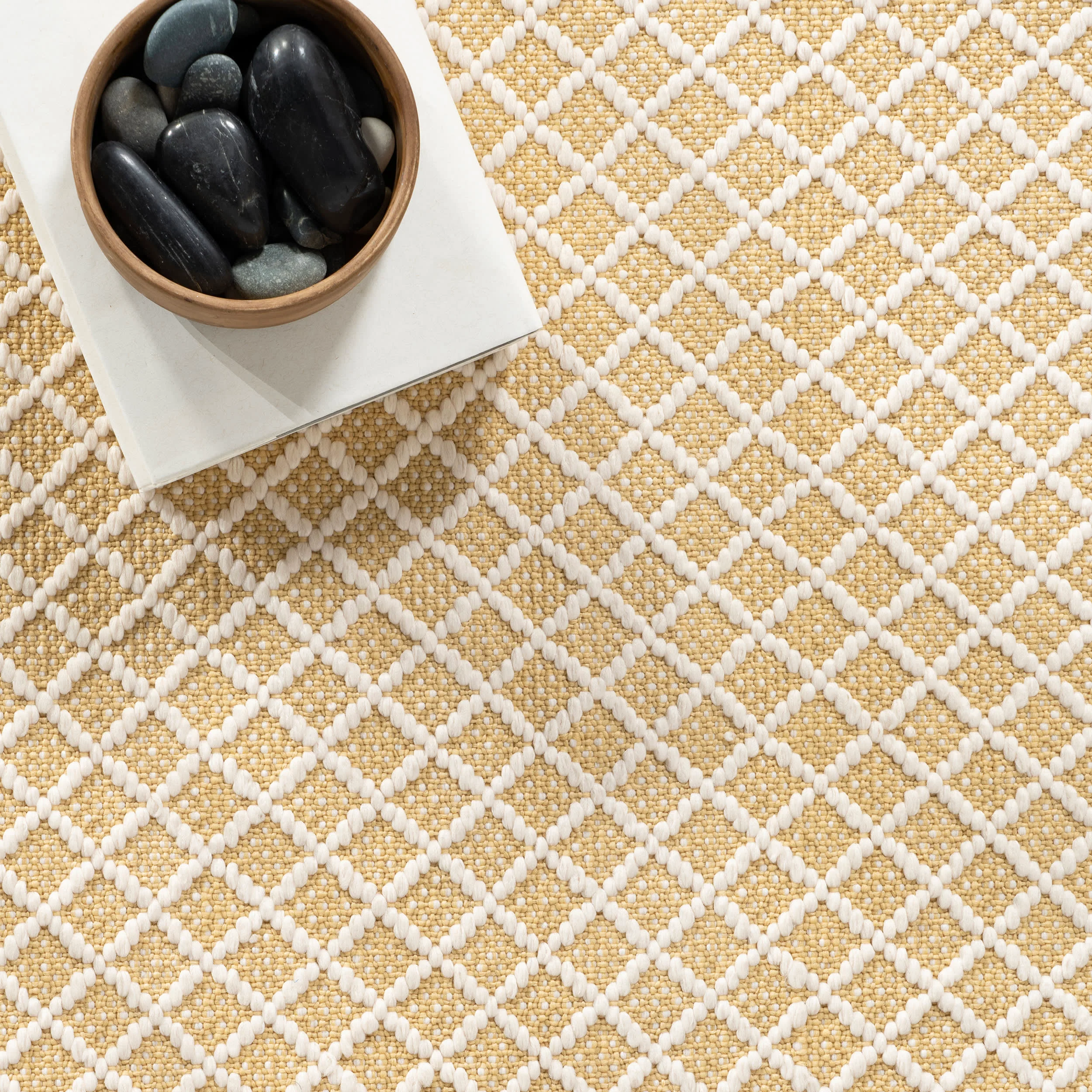 Trellis Handwoven Indoor/Outdoor Rug | Beige - Image 7