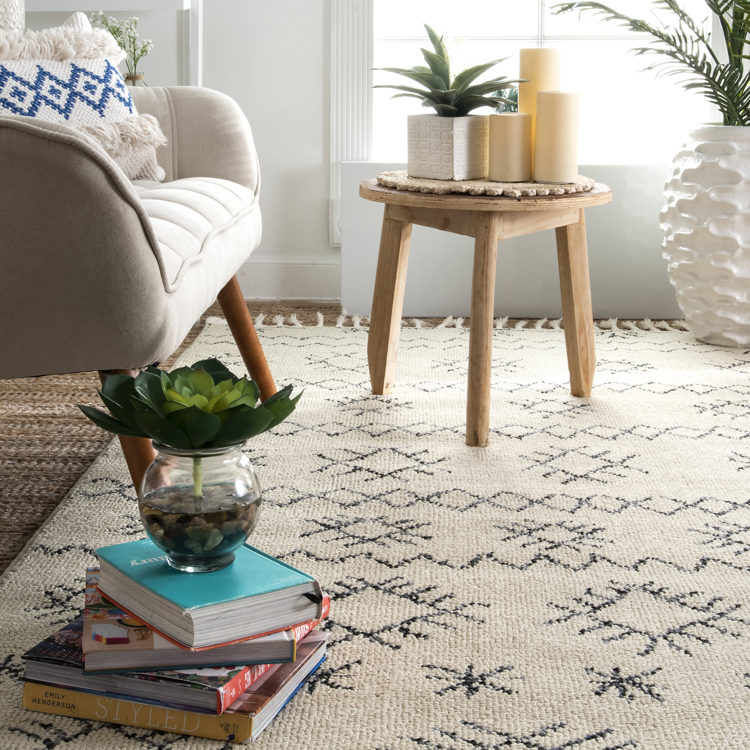 Tribal Crosshatch Tassel Rug | Ivory - Image 4