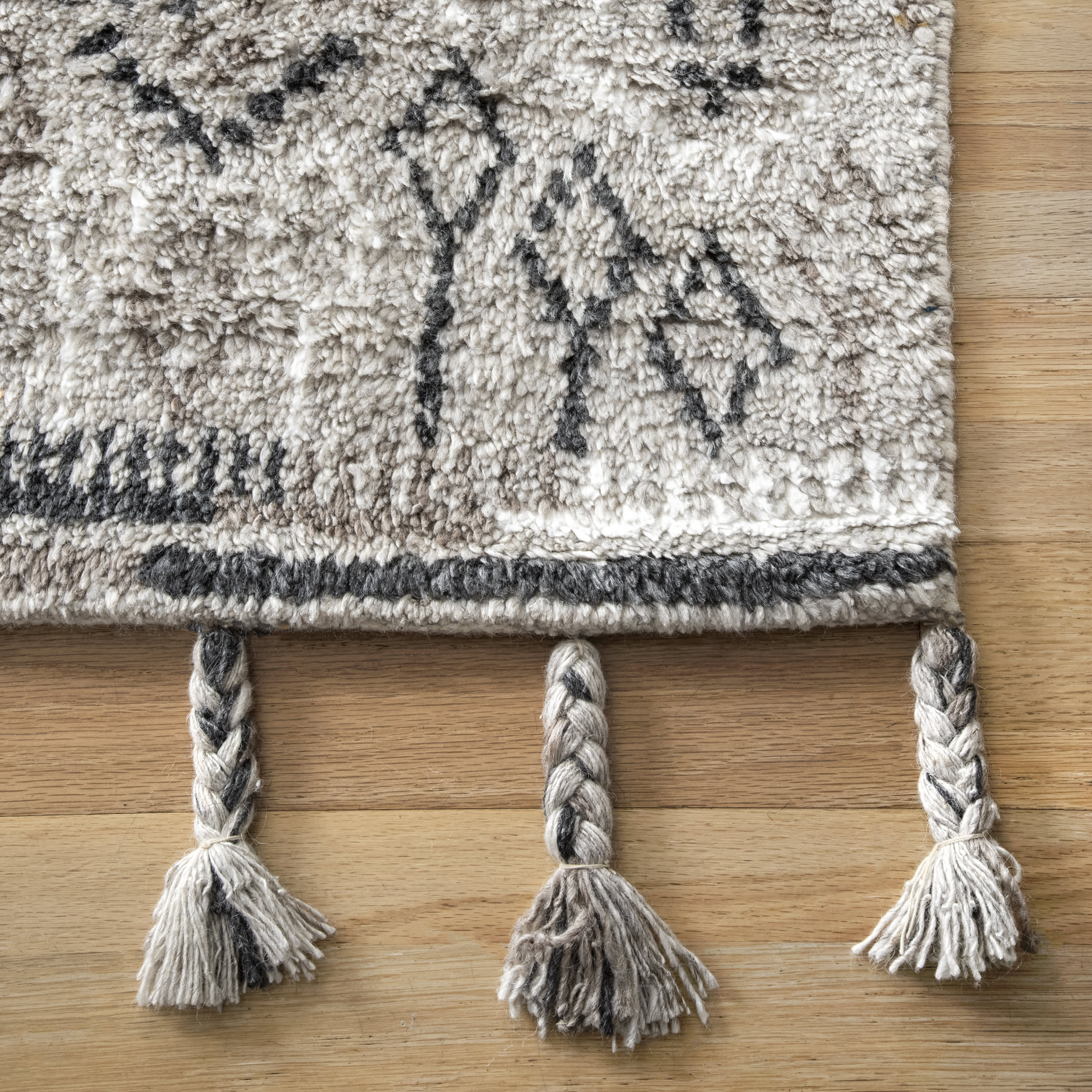 Tribal Tale Flatweave Rug | Grey - Image 3