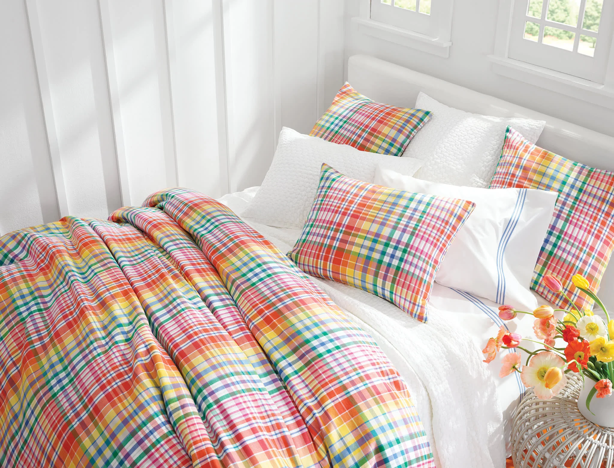 Lodi Matelasse Coverlet | White - Image 3
