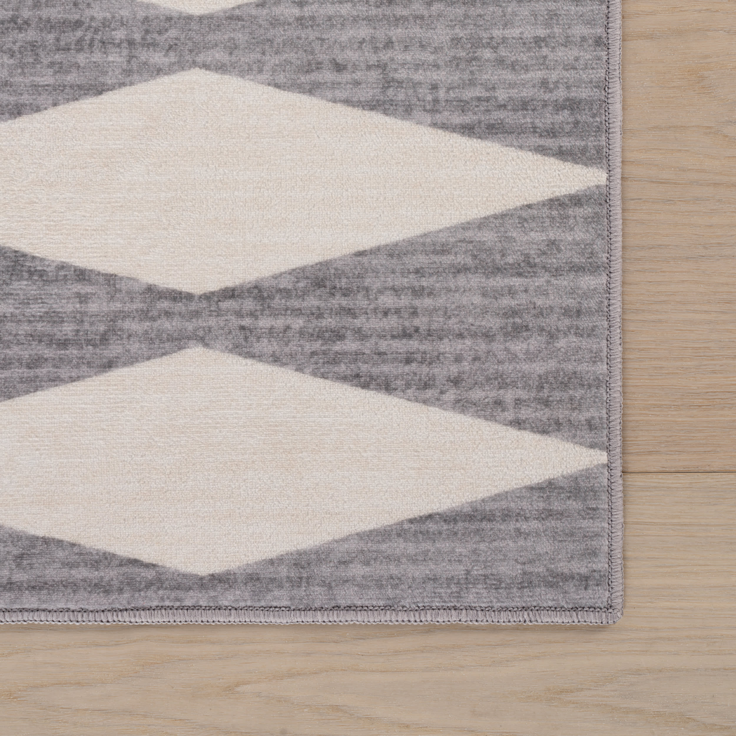 Vanu Diamond Washabe Rug | Grey - Image 4