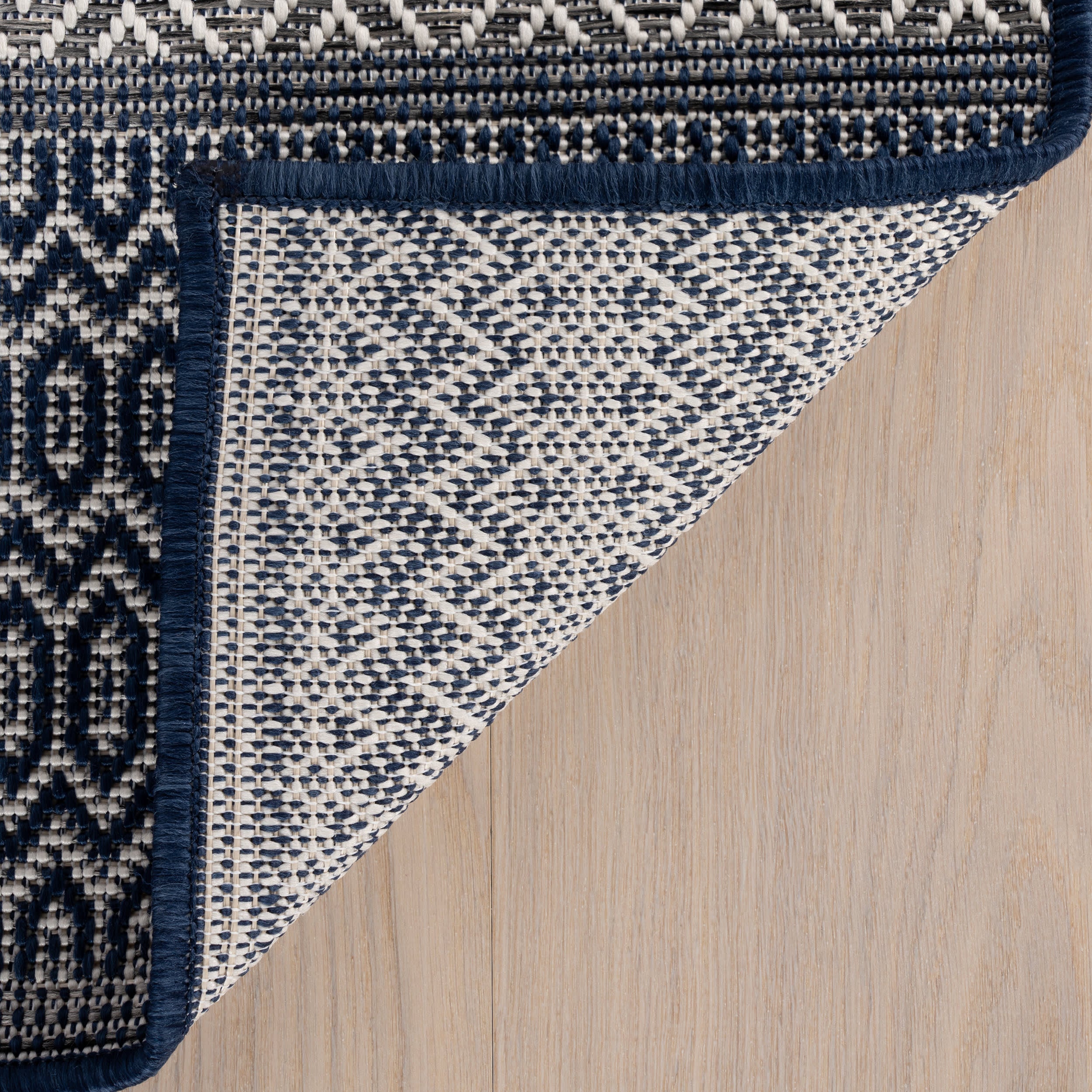 Vielle Modern Abstract Indoor/Outdoor Rug | Navy - Image 8