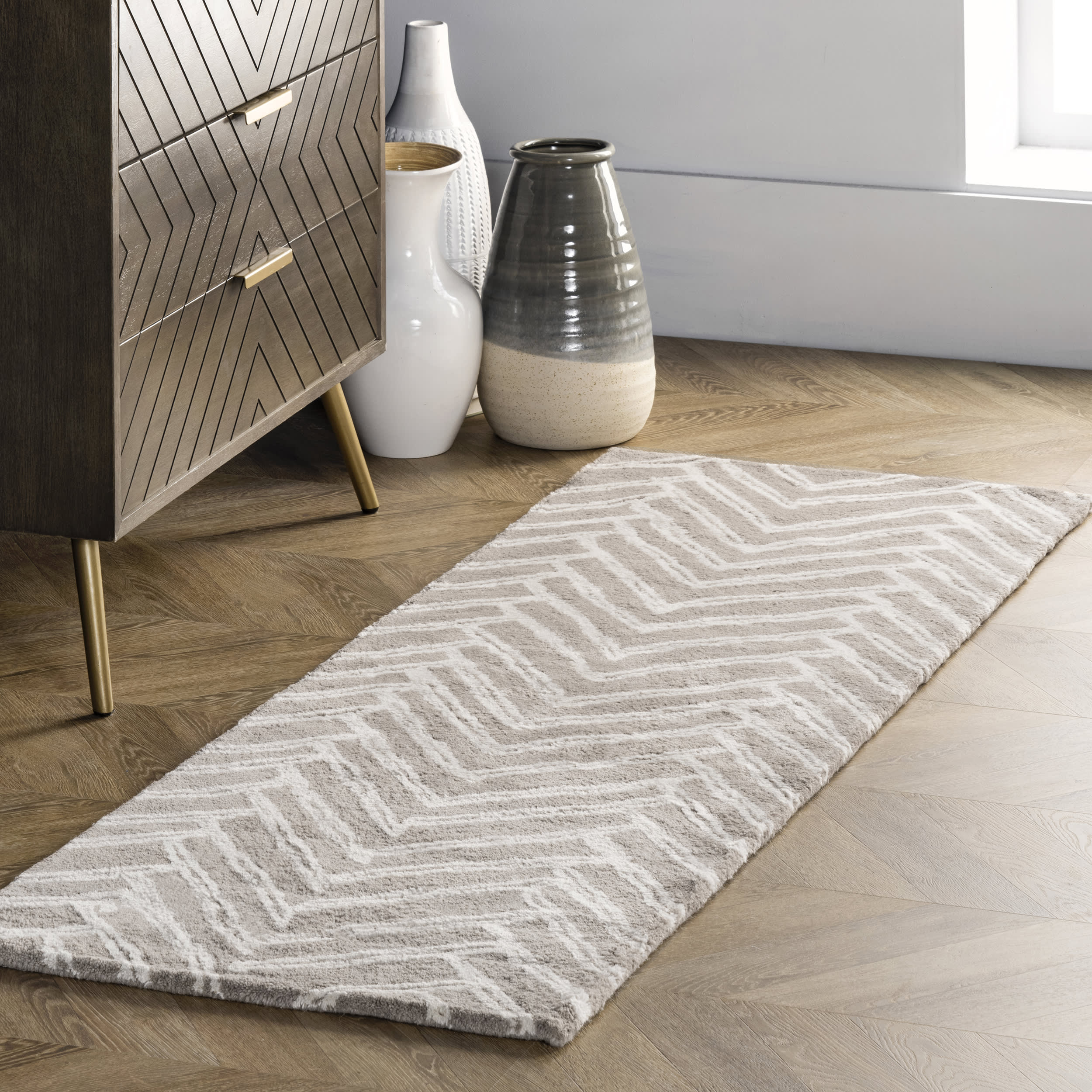 Viga Chevron Rug | Beige - Image 2