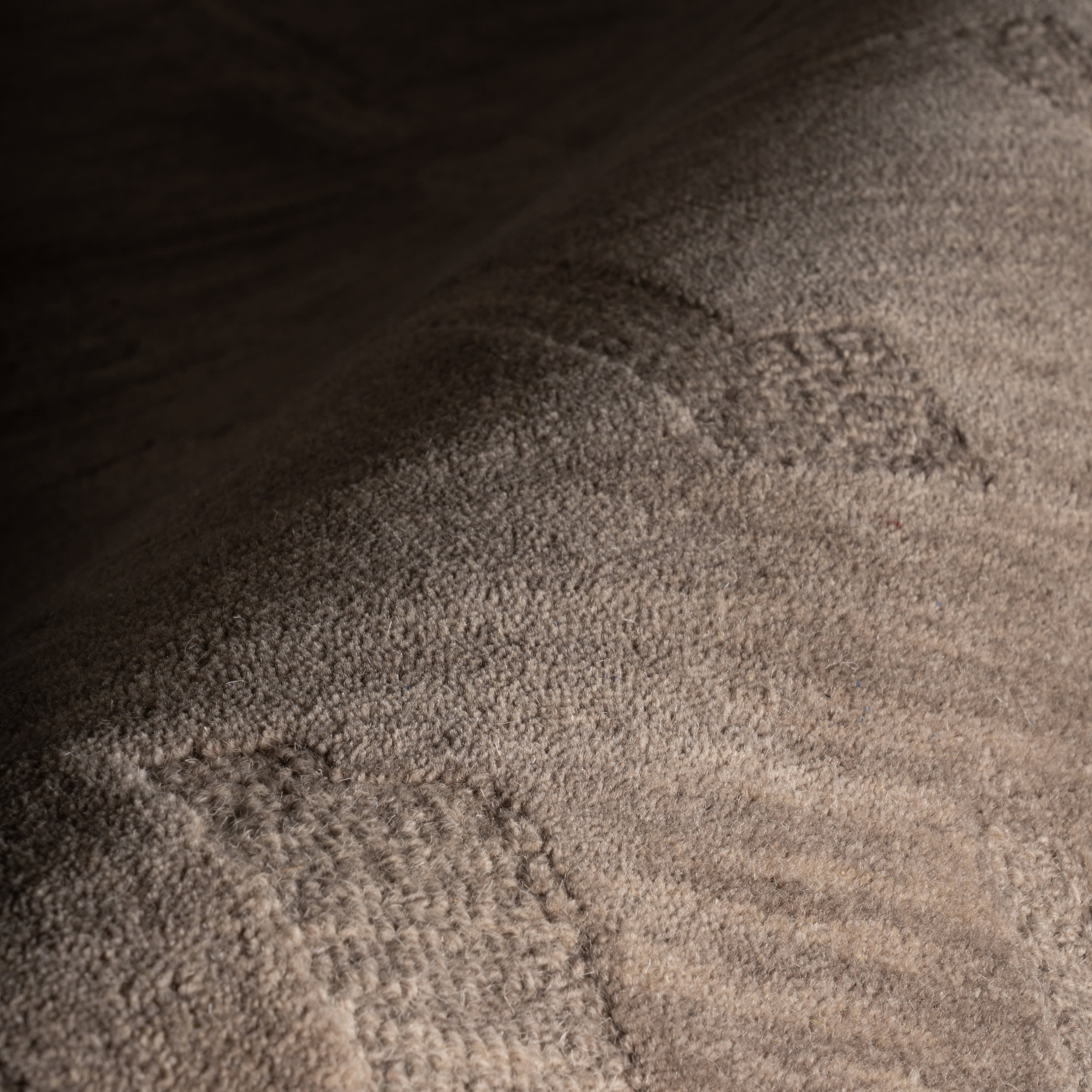 Vinel Modern Abstract Rug | Taupe - Image 5
