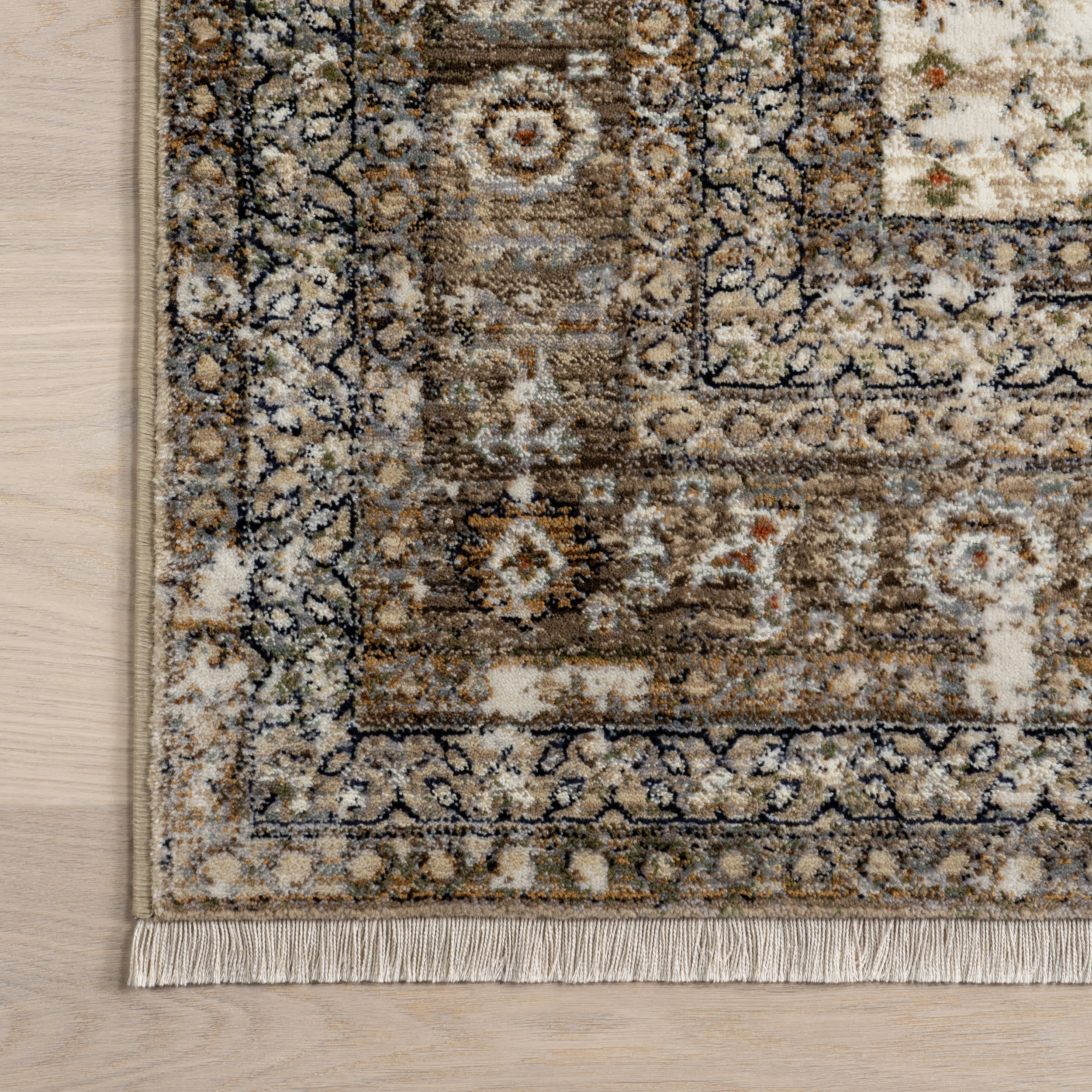 Vintage Medallion Fringe Rug | Brown - Image 4