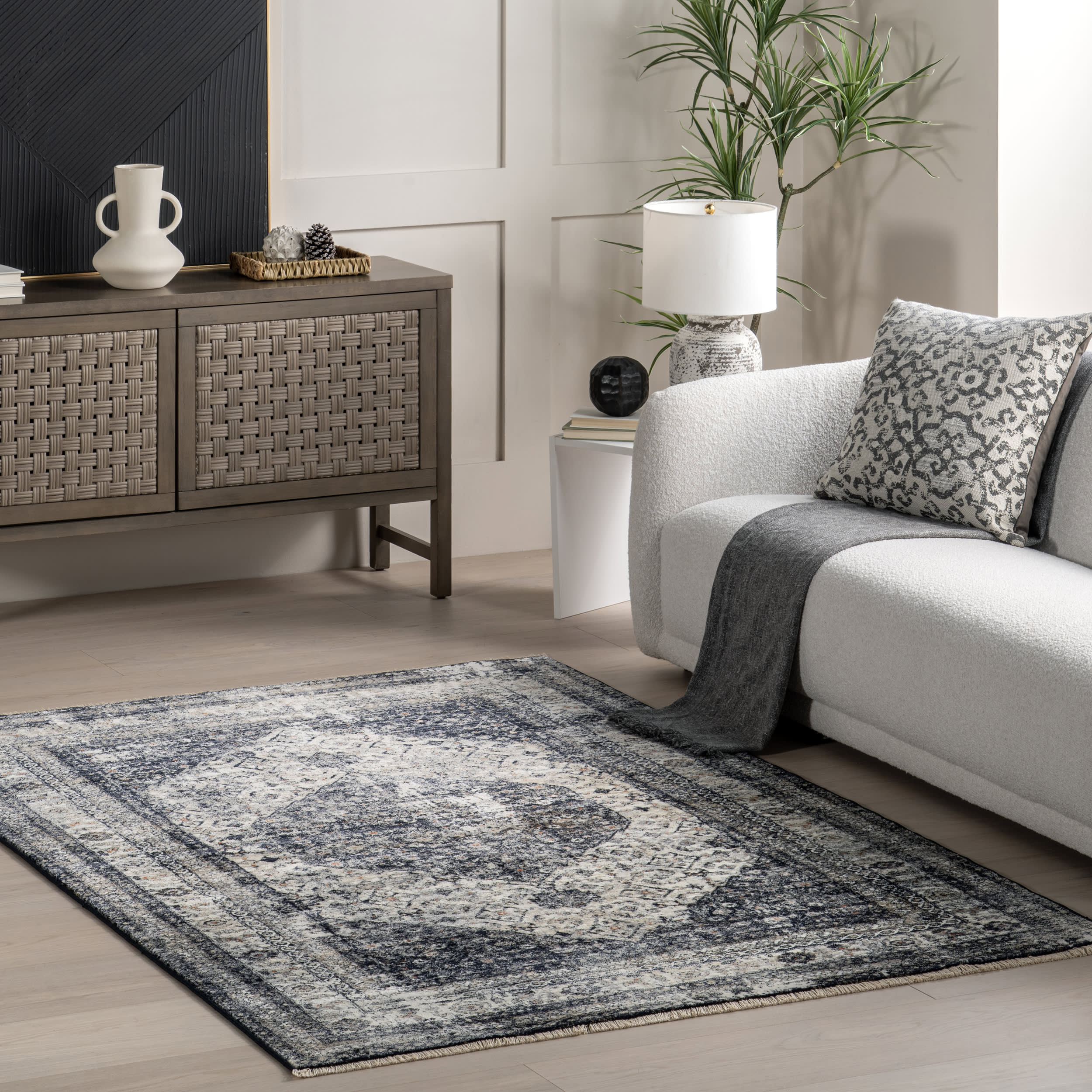 Vintage Medallion Fringe Rug | Navy - Image 2