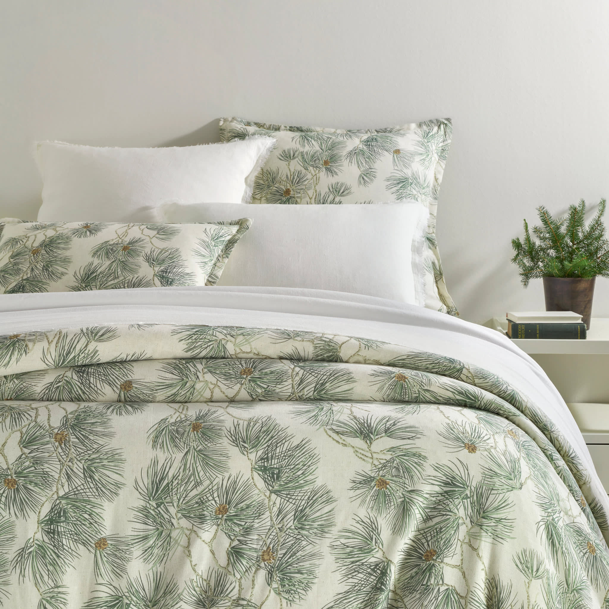 Vintage Pine Boughs Duvet Cover | Natural