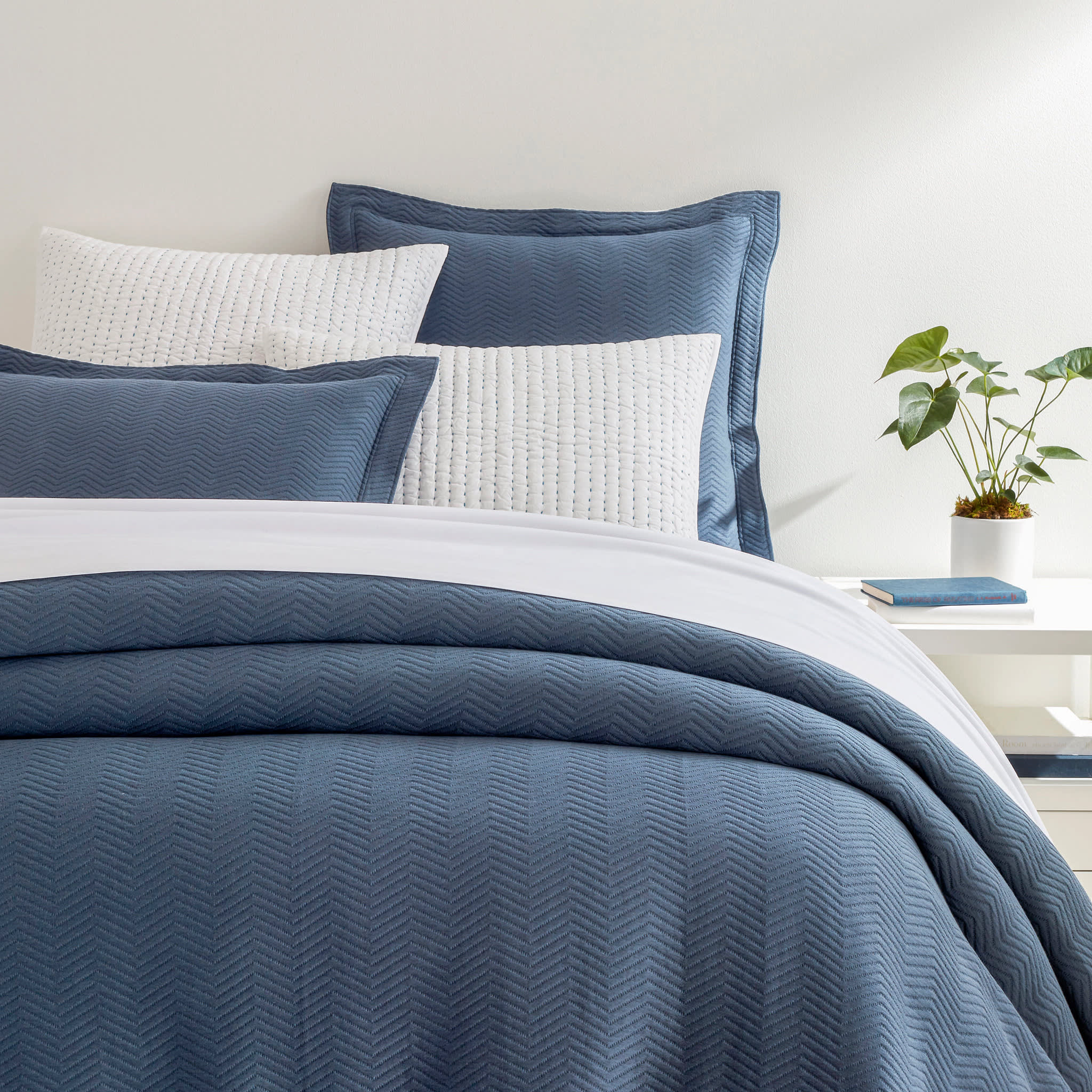 Winnie Matelasse Coverlet | Ink