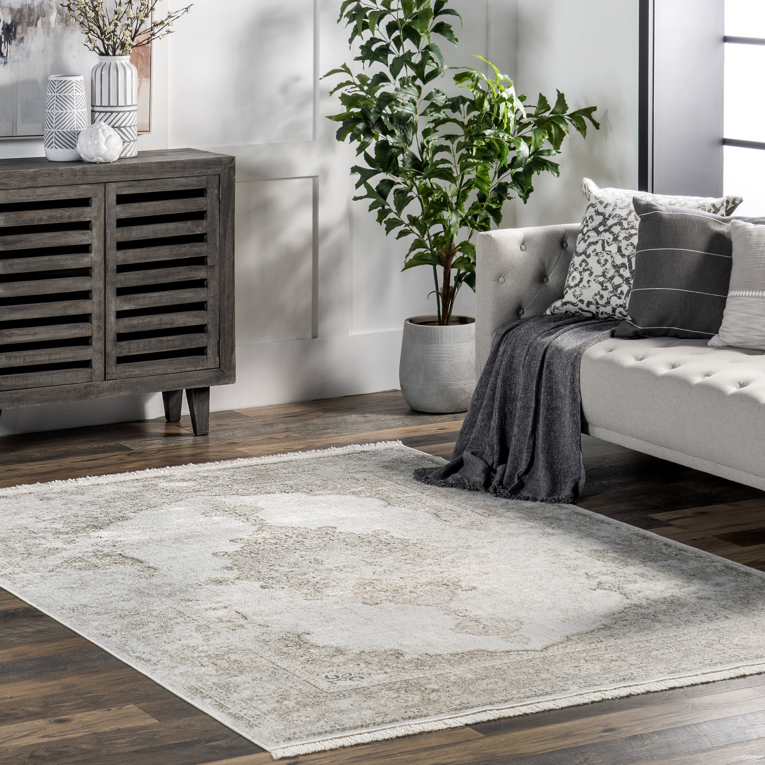 Withering Medallion Fringe Rug | Ivory - Image 2