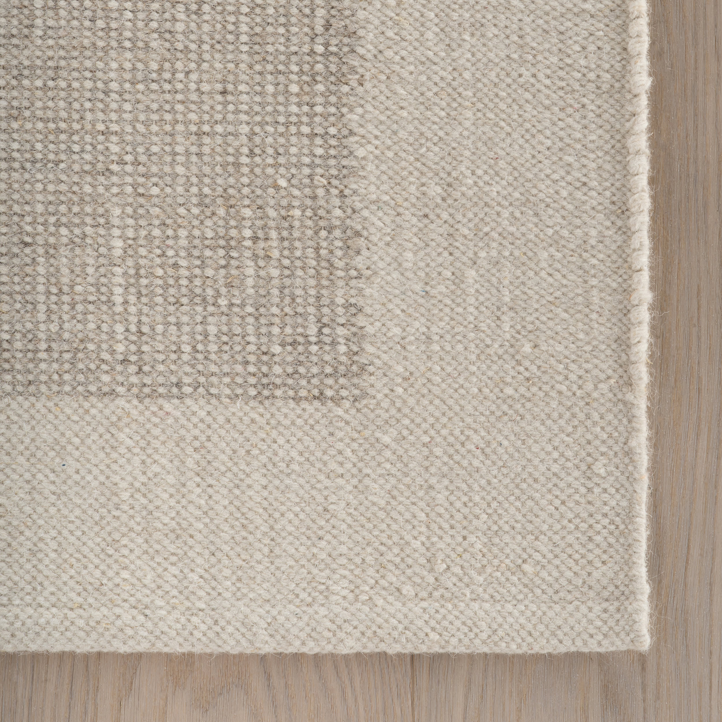 Zenya Hand Woven Wool Rug | Ivory - Image 4