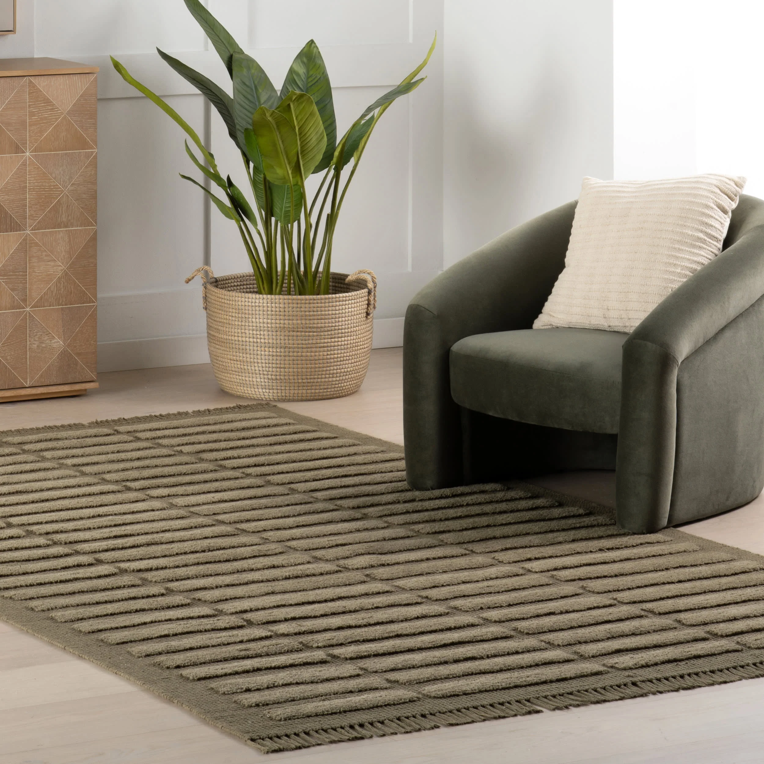 Zira Solid Mid-Century Modern Rug | Olive - Image 2