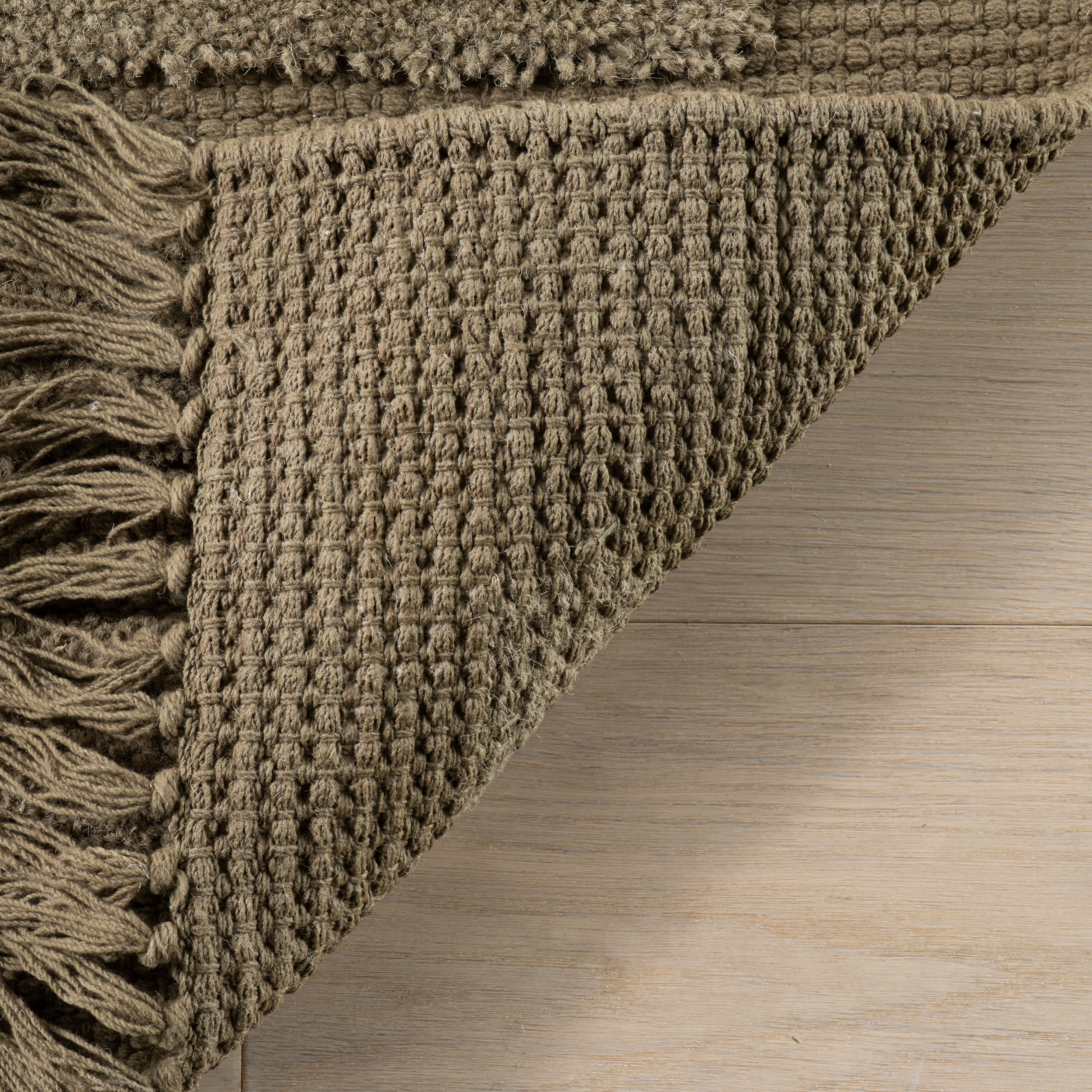 Zira Solid Mid-Century Modern Rug | Olive - Image 7